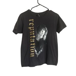 Taylor Swift 2018 Reputation Stadium Tour Tee SZ S BLK Pop Music Swiftie